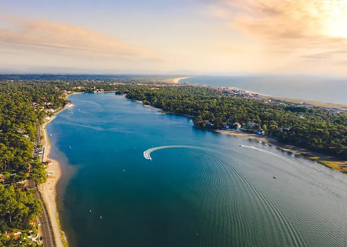 Cosy T2 A Cote De La *